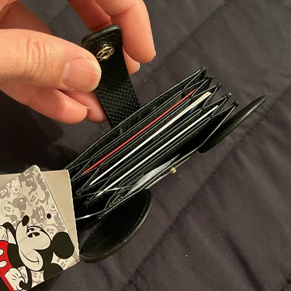 Disney mickey accordion wallet - Picture 3 of 6